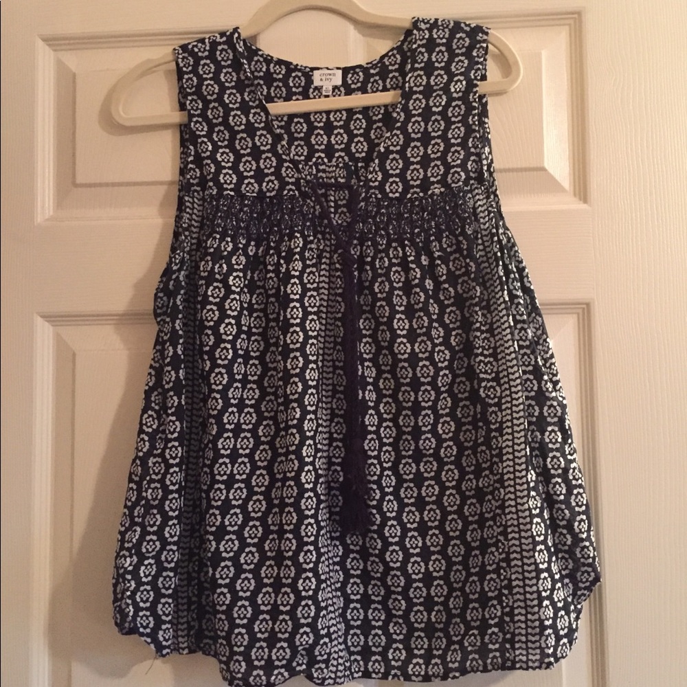 Crown & Ivy Tasseled Sleeveless Blouse